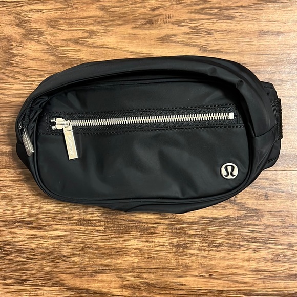 lululemon athletica Handbags - NWT lululemon wanderlust belt bag black